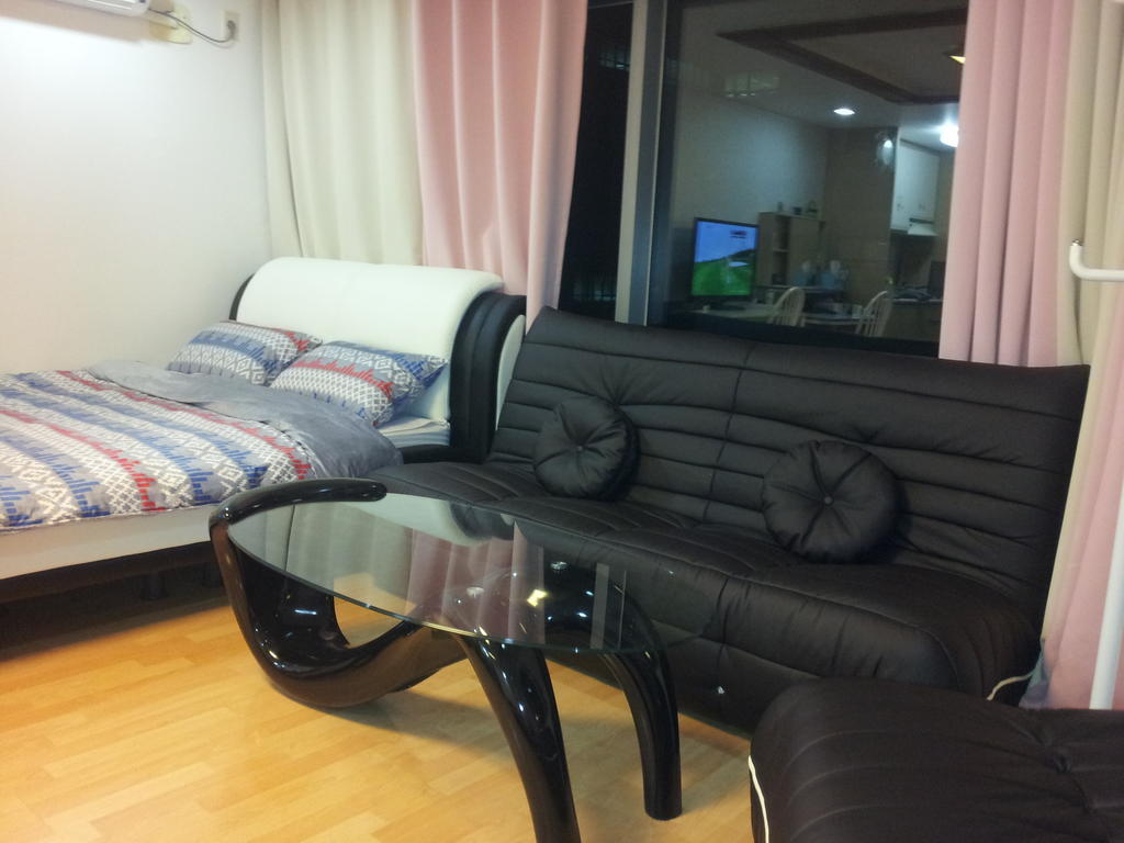 Апартаменти Cozy Seoul Hongdae Номер фото